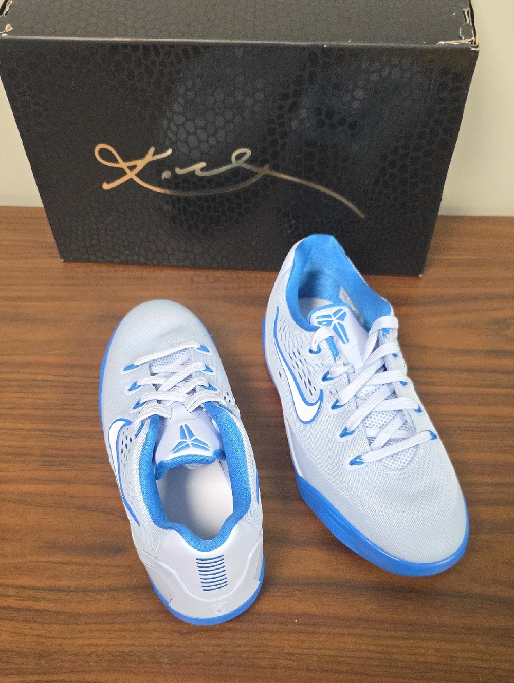 Nike Kobe IX Low EM (GS) "Hydrogen Blue" Women's 7/Youth 5.5 IM6642-400 New - Picture 8 of 9